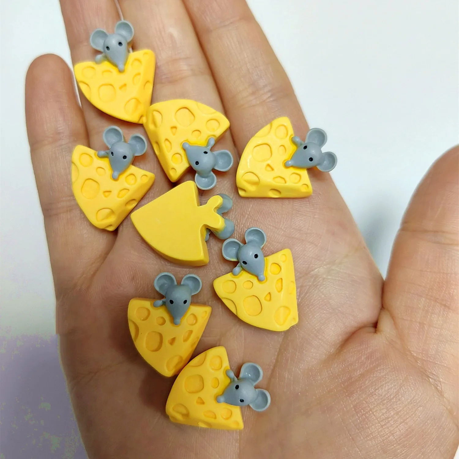 10pcs Simulated Resin Food Cheese Mouse For Ornaments Miniature Models For Dolls\' Kitchen Toys Hair Accessories Decoration