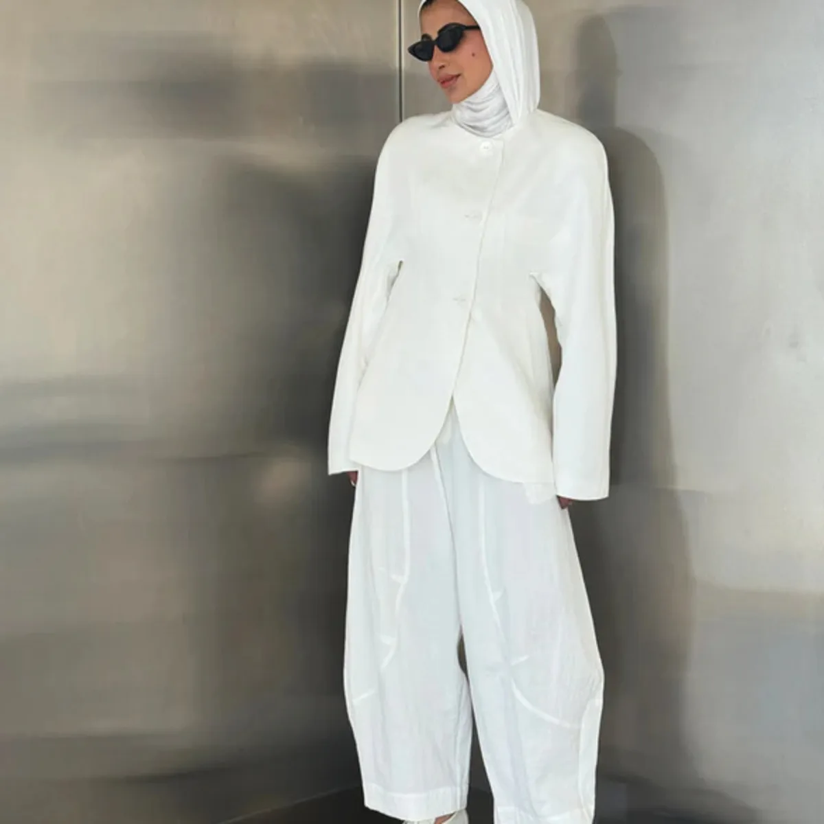 KWTX 2025 Exclusivo conjunto de una pieza de pantalones lisos de color sólido con estilo de pierna larga con cierre de un solo botón y estilo de dinero antiguo