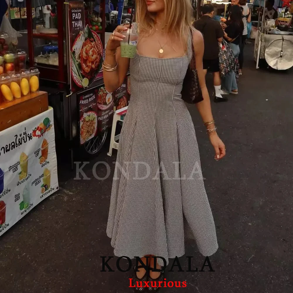 KONDALA High Street Chic Damen Langes Kleid Kariert Ärmellos Quadratischer Ausschnitt Reißverschluss Camis-Kleid Mode 2026 Frühling Urlaubskleid