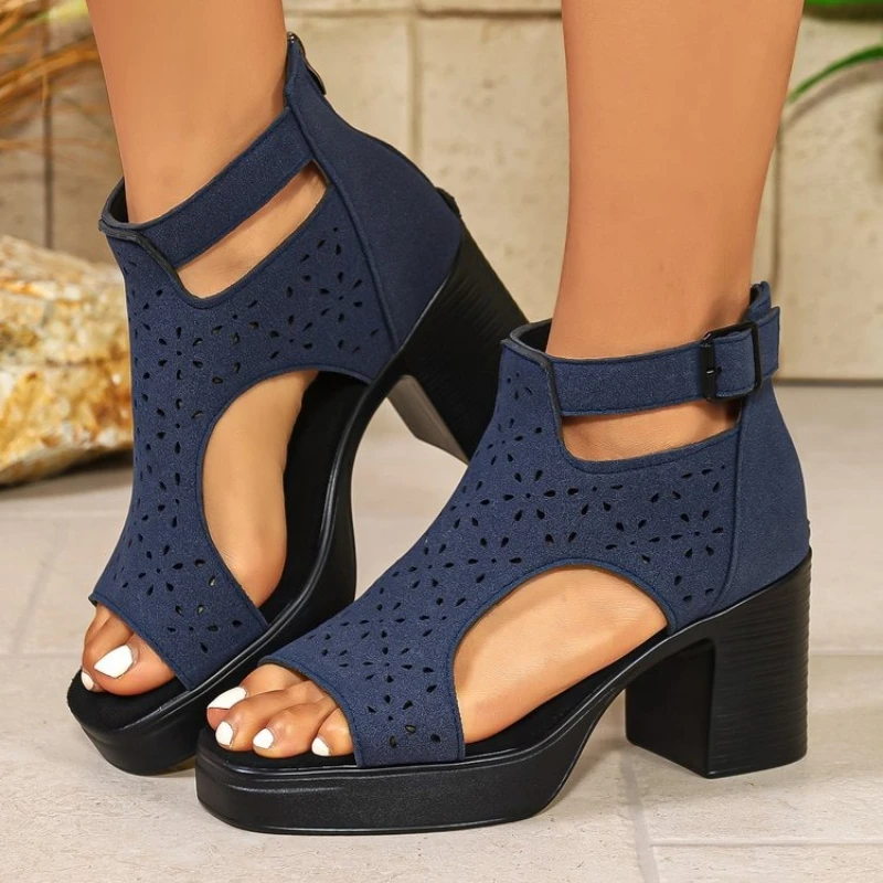 Sommerliche neue Rundkopf-Sandalen mit bequemem Blockabsatz, modische, heiß begehrte, elegante High-Heel-Damenschuhe
