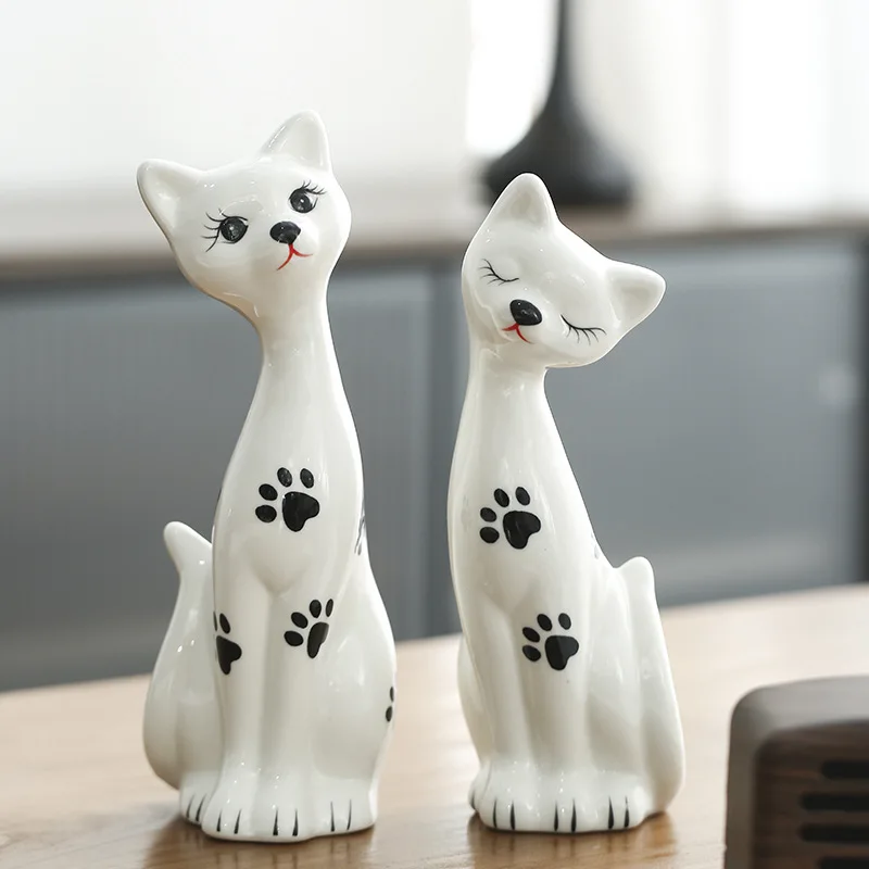 

2Pcs Cute Cat Couple Statue White Cat Lovers Figurine Sculpture Desk Ornaments Home Decor Lovers Gifts