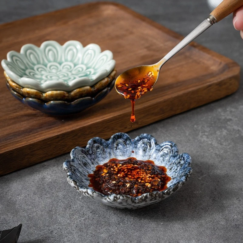 

Japan Kiln-fired Sauce Dish Creative Sunflower-shaped Condiment Dish Underglaze Sauce Vinegar Snacks Mustard Kitchen Tableware