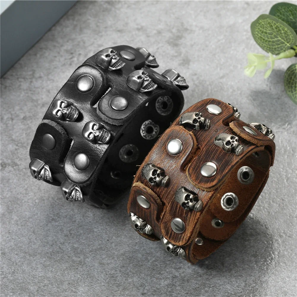 Pulseira de couro dupla fileira caveira para homens, pulseira casual, cor sólida clássica, tamanho ajustável, todos os dias W