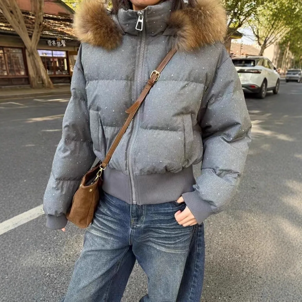 

Winter Fashion Women's Down Jacket Hooded 90 White Duck Down Short Style Rhinestone Jacket