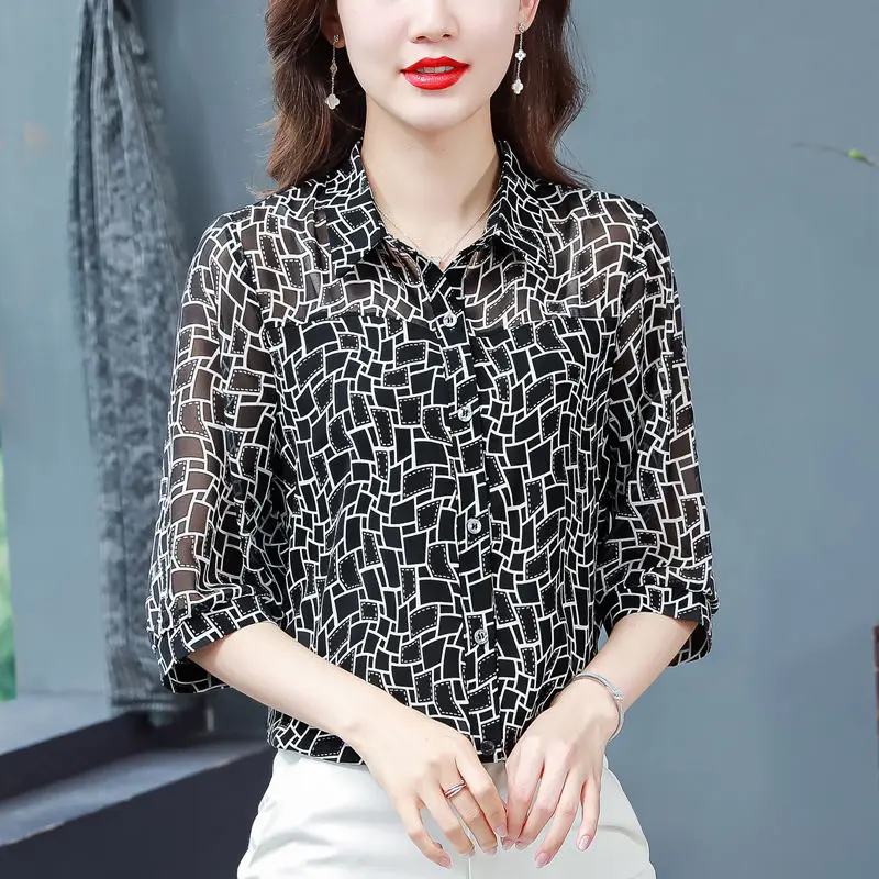 

2024 New Summer Polo-Neck Button Printed Elegant Korean Version Loose 3/4 Sleeve Commuter Omen's High-end Chiffon Shirt Top