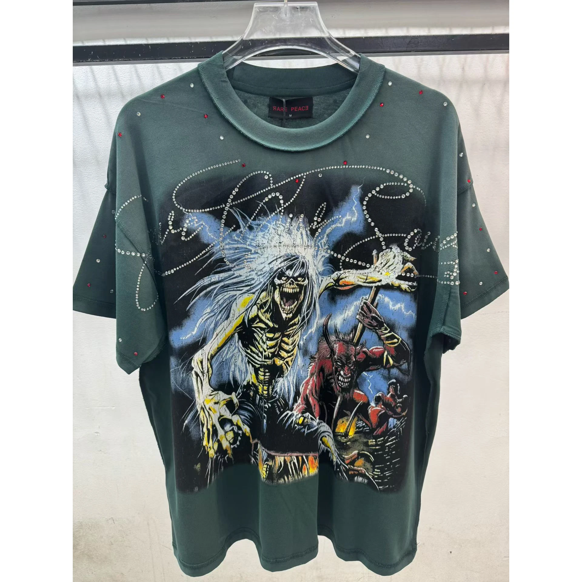 Red Fade Wash Oversized T-Shirt Men's Funny Printed Graphic Tees Punk Gothic Street Fashion Rhinestone Embellished TShirts Tops