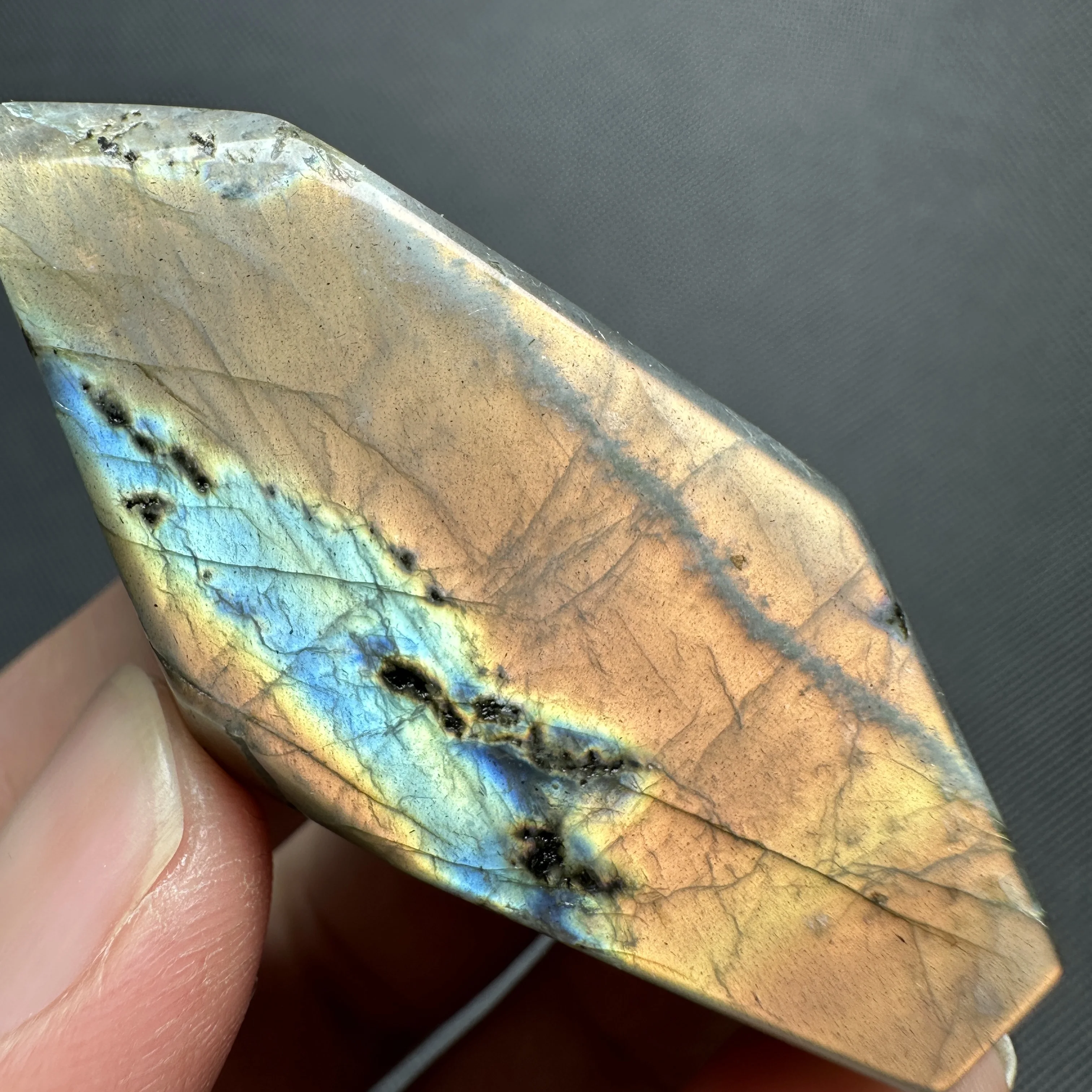 

Natural Purple Pink Flash Labradorite Polished Freeform Slab Crystal Healing Stone Reiki Meditation Home Decor Gemstone Specimen