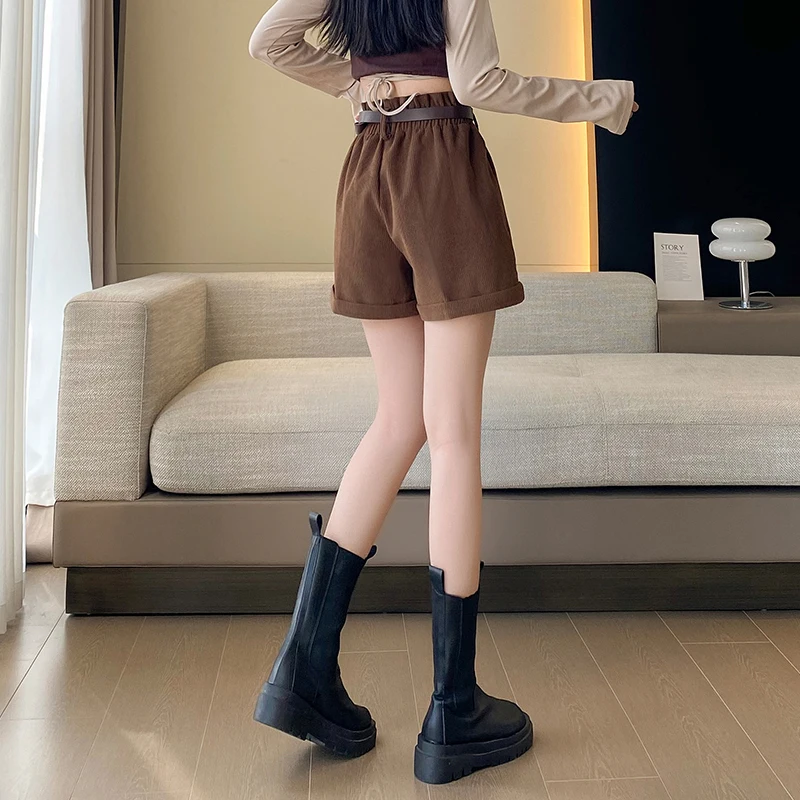 Autumn Winter Woman Corduroy Shorts With Belt 2023 Elastic Waist Loose Crimping Vintage Short Pants For Boots