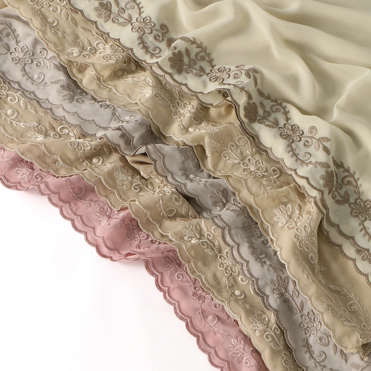 

Шифоновый хиджаб с цветочной вышивкой, шарф для женщин, мусульманская мода, длинная шаль, кружевной край, исламский тюрбан, платок, шарфы, шаль, накидка