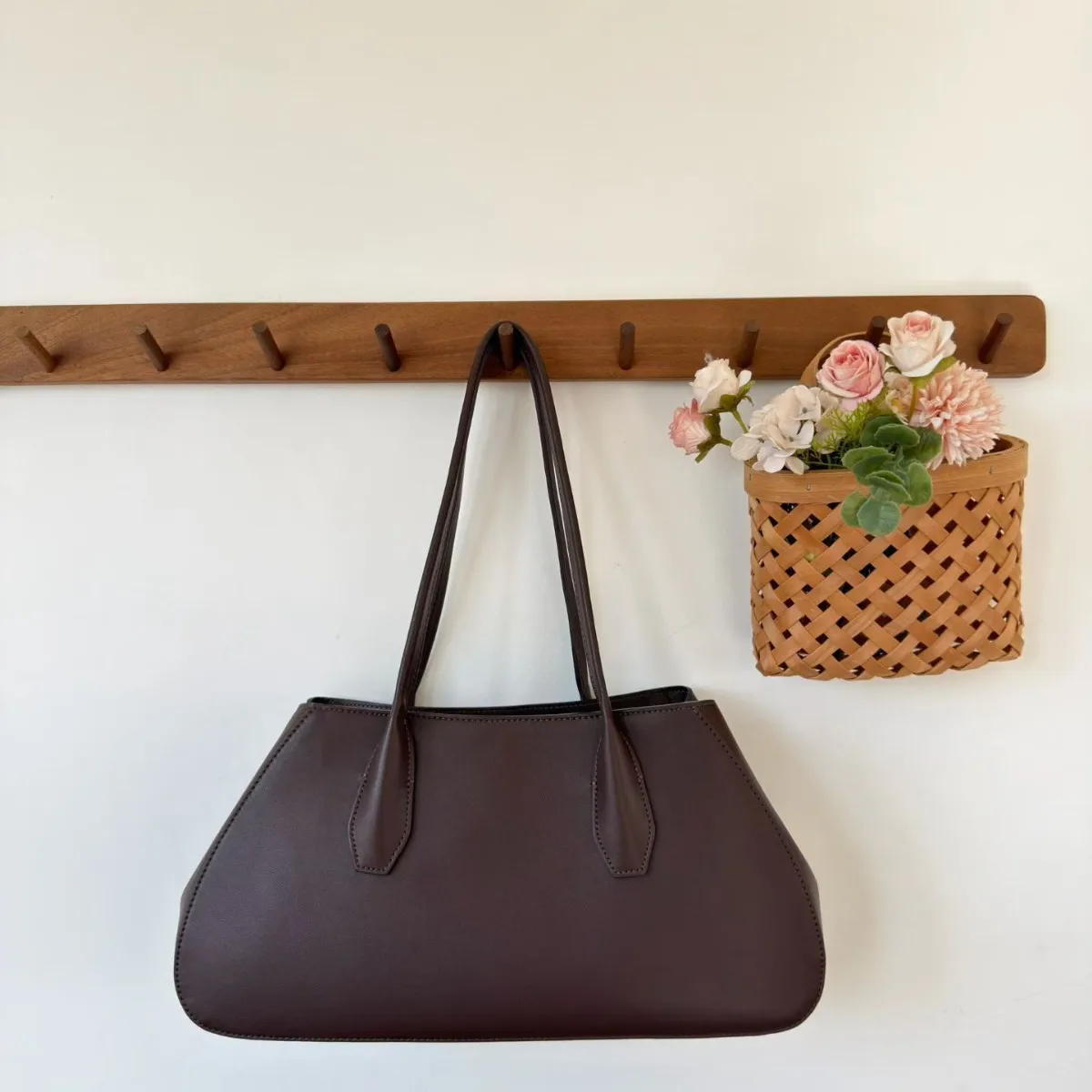 

FIRMRANCH Simple Retro Large Capacity Elegant Versatile Women's Single Shoulder Armpit Bag Delicate Advanced Cowhide Chic Purse