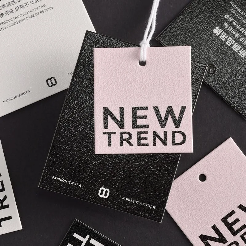 

Custom Hang Tag with Two Cards 700g Thickness Garment Label Clothing Hanging Accessory 25111702