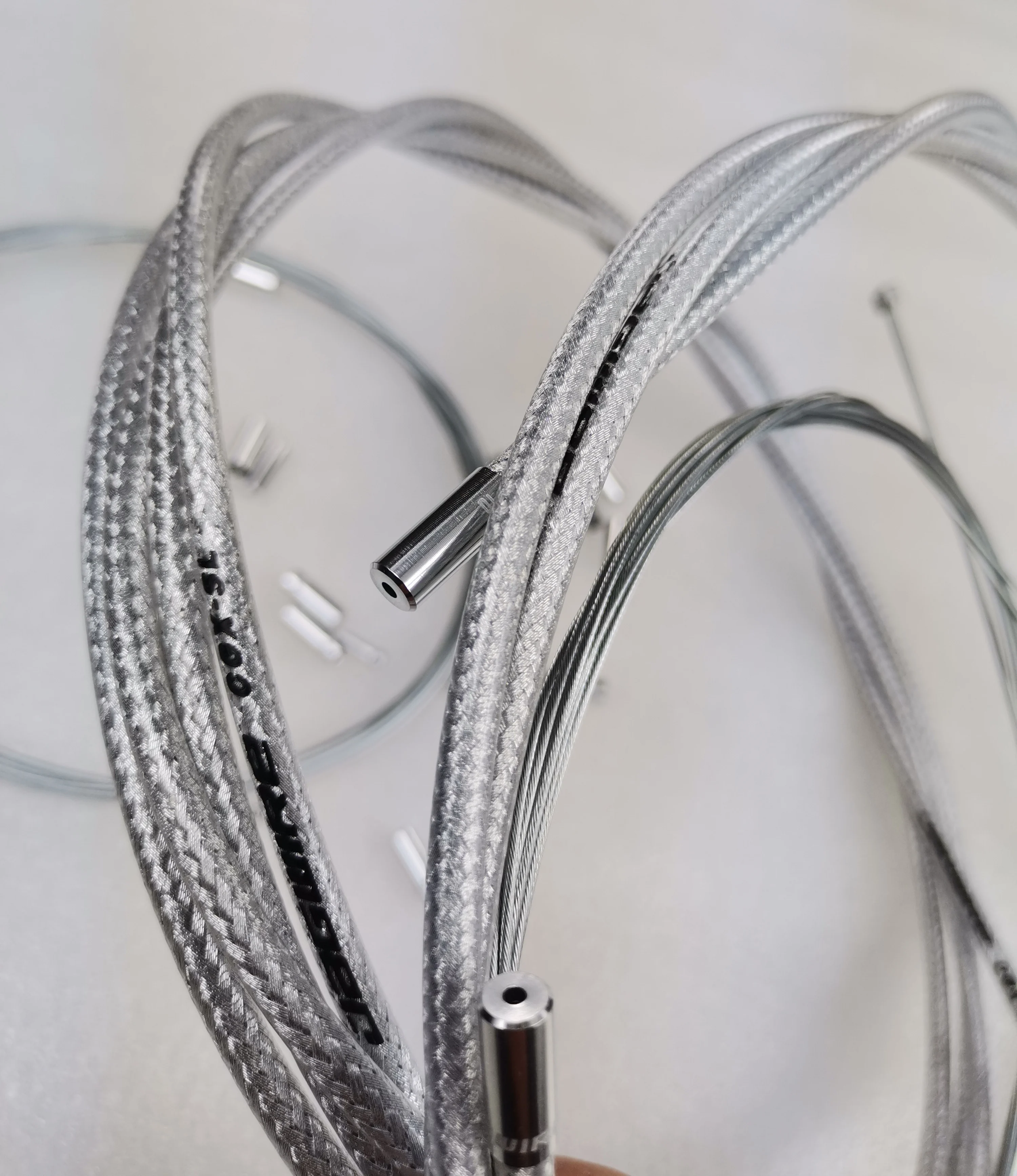 JAGWIRE BRAIDED SILVER SL SLICK LUBE LINER HOSE CABLE KIT BRAKE SHIFTER SILVER CAPSUIT FOR SHIMANO SRAM