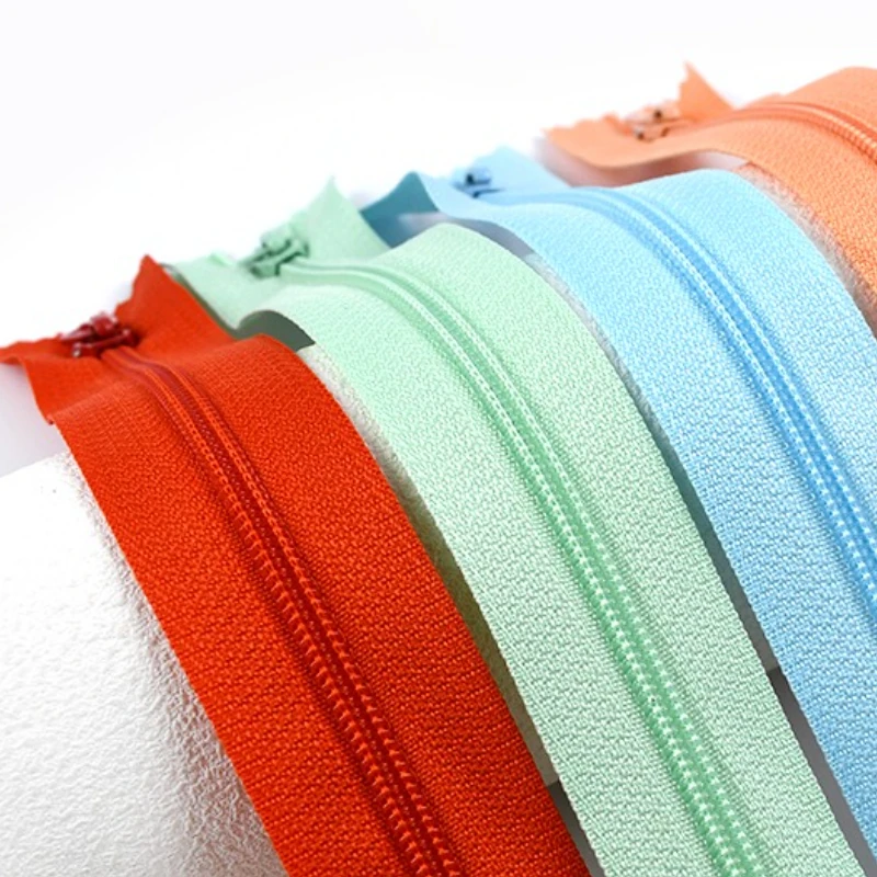 

20Pcs 3# 20cm Nylon Zip Closed End Short Zippers Wallet Pocket Sealing Zips Doll Decor Zipper Repair Kits DIY Sewing Accessories