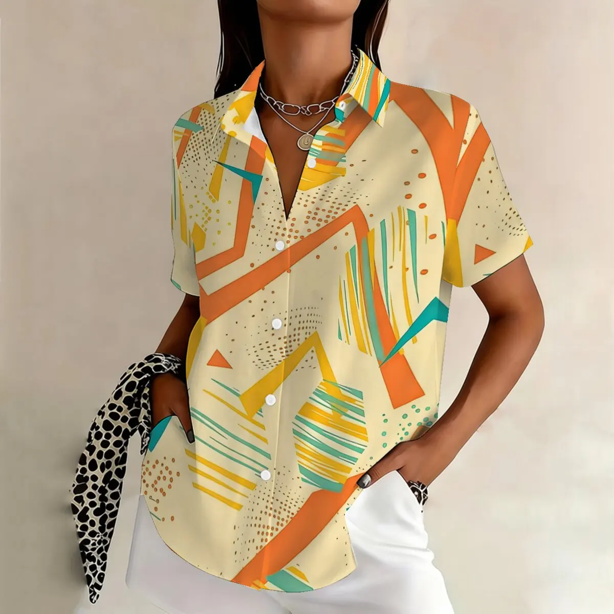 

Fashion women's plus-size short-sleeve shirt,abstract color blocking, street fashion,versatile for entertainment and casual wear