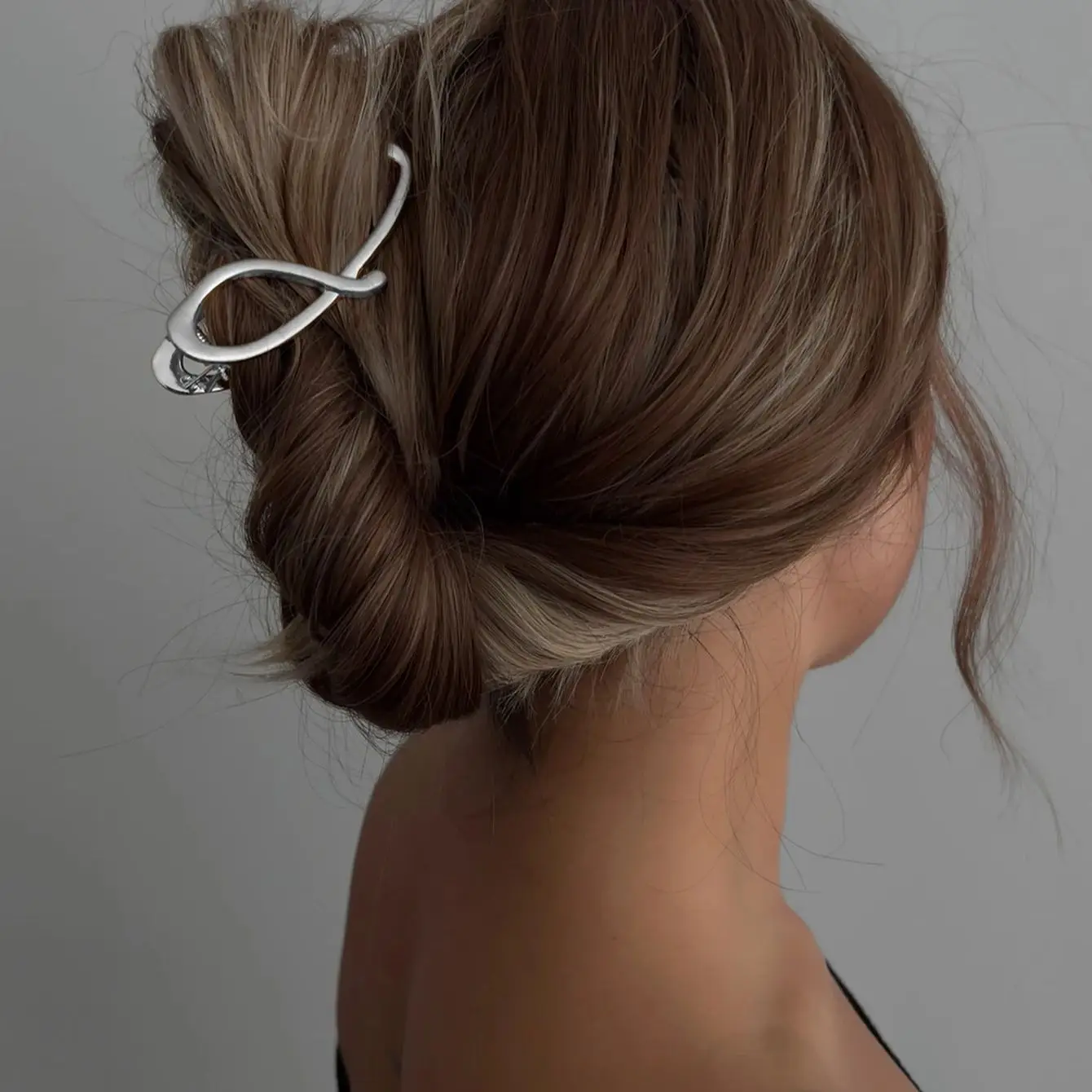 Ingemark 2025 新エレガントなゴールドカラーの幾何学的な金属ヘア爪ヴィンテージヘアクリップヘッドバンドヘアピントレンディな女性のヘアアクセサリー