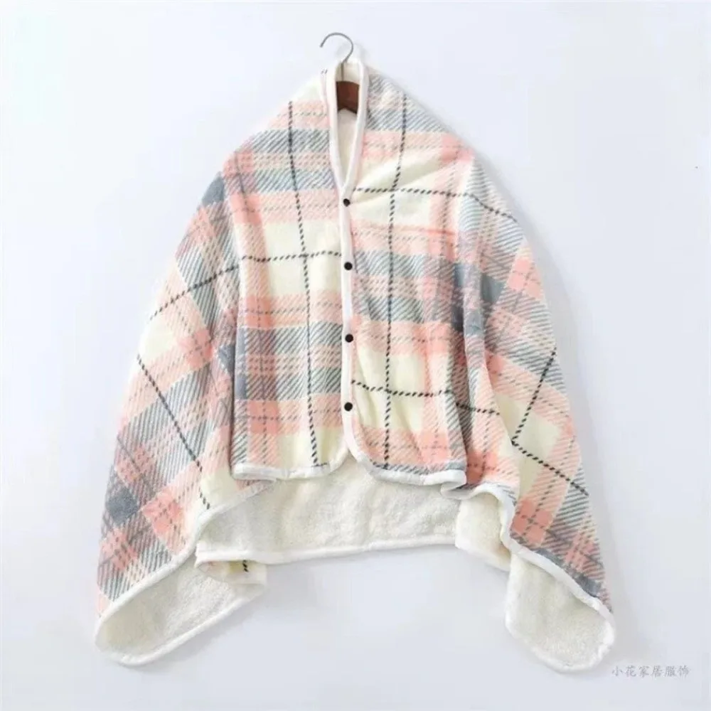 Flannel Material Wearable Blanket Plaid Pattern Button Closure Throw Blanket Thick Knit Lightweight Wrap Blanket Travel