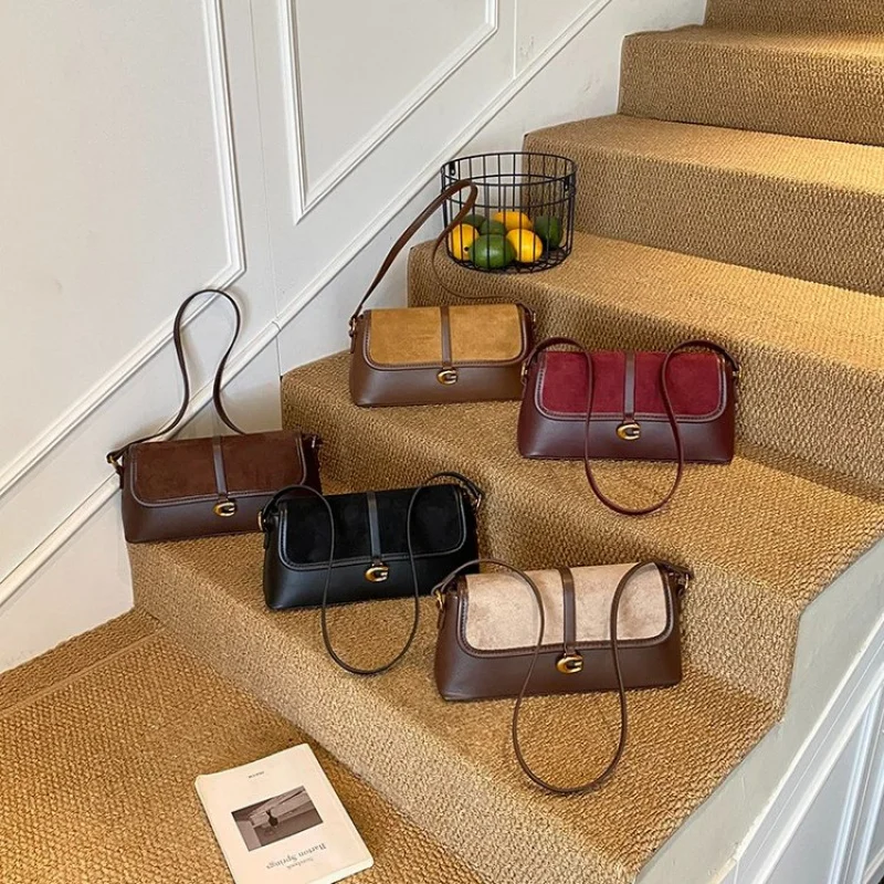 

Luxury Ladies Shoulder Bag Made Of Premium Leather Boasting Paris Style And High-End Vintage Stylish Look​