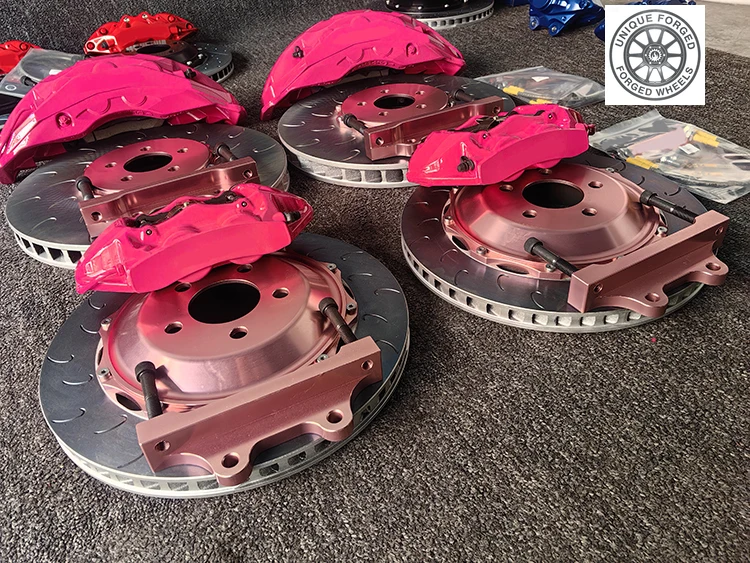 

Комплект больших тормозов Rosy Colorful в 26 вариантах исполнения, 10-поршневые / 4-поршневые, 420 мм