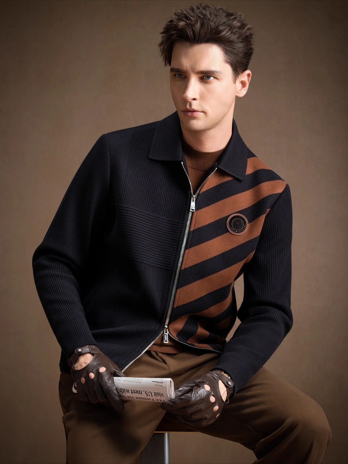 Spring and Autumn New Men's Jacket, High End Fashion Collar Casual Zipper Striped Knitted Jacket