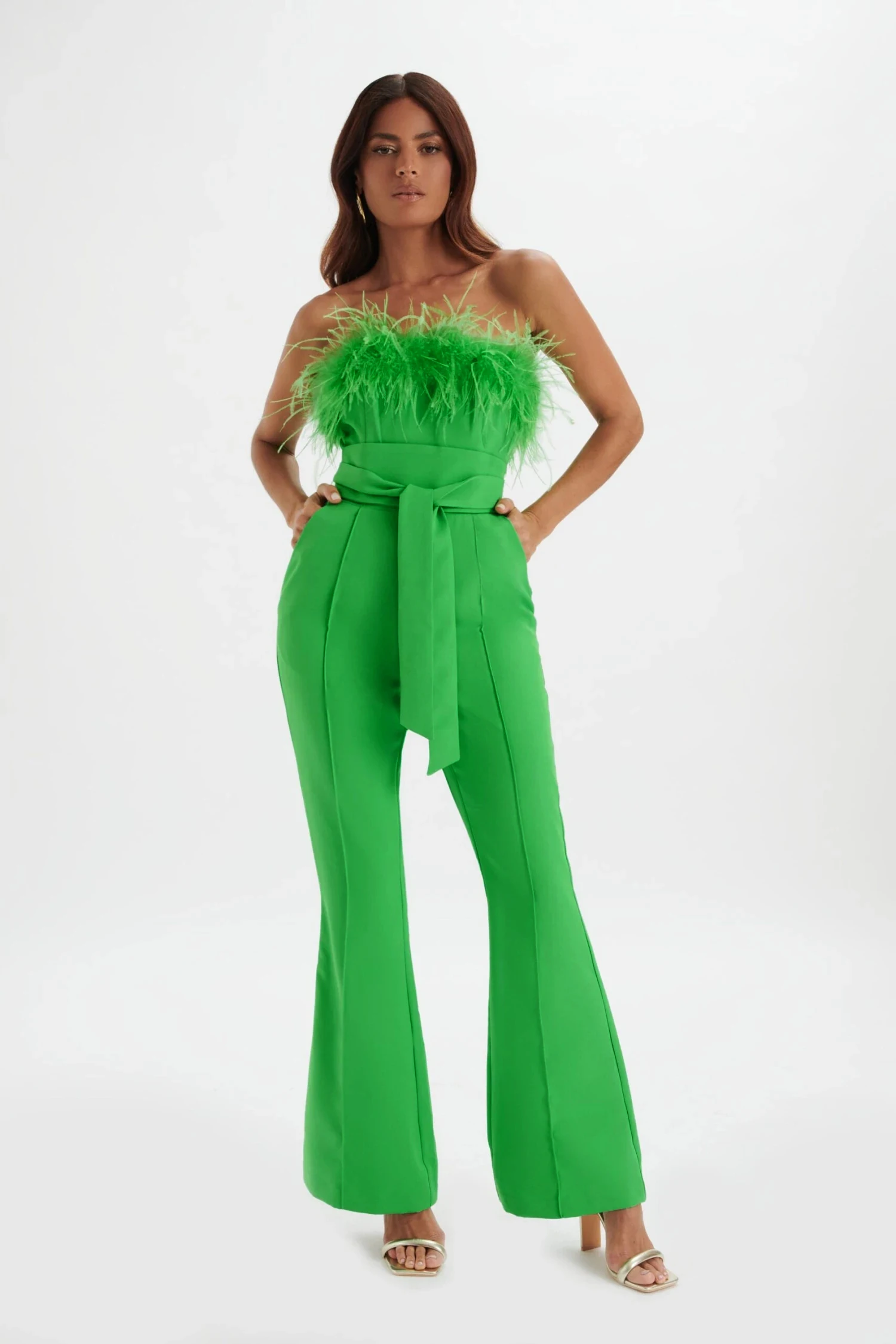 

High-quality summer women's new green sexy off-shoulder feather sleeveless high-waist jumpsuit, fashionable backless party wear