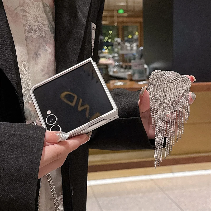 الماس شرابة القلب حامل المغناطيسي قضية الهاتف لسامسونج غالاكسي Z فليب 7 6 5 4 3 Flip6 Flip7 غطاء مع سلسلة ل Magsafe كابا