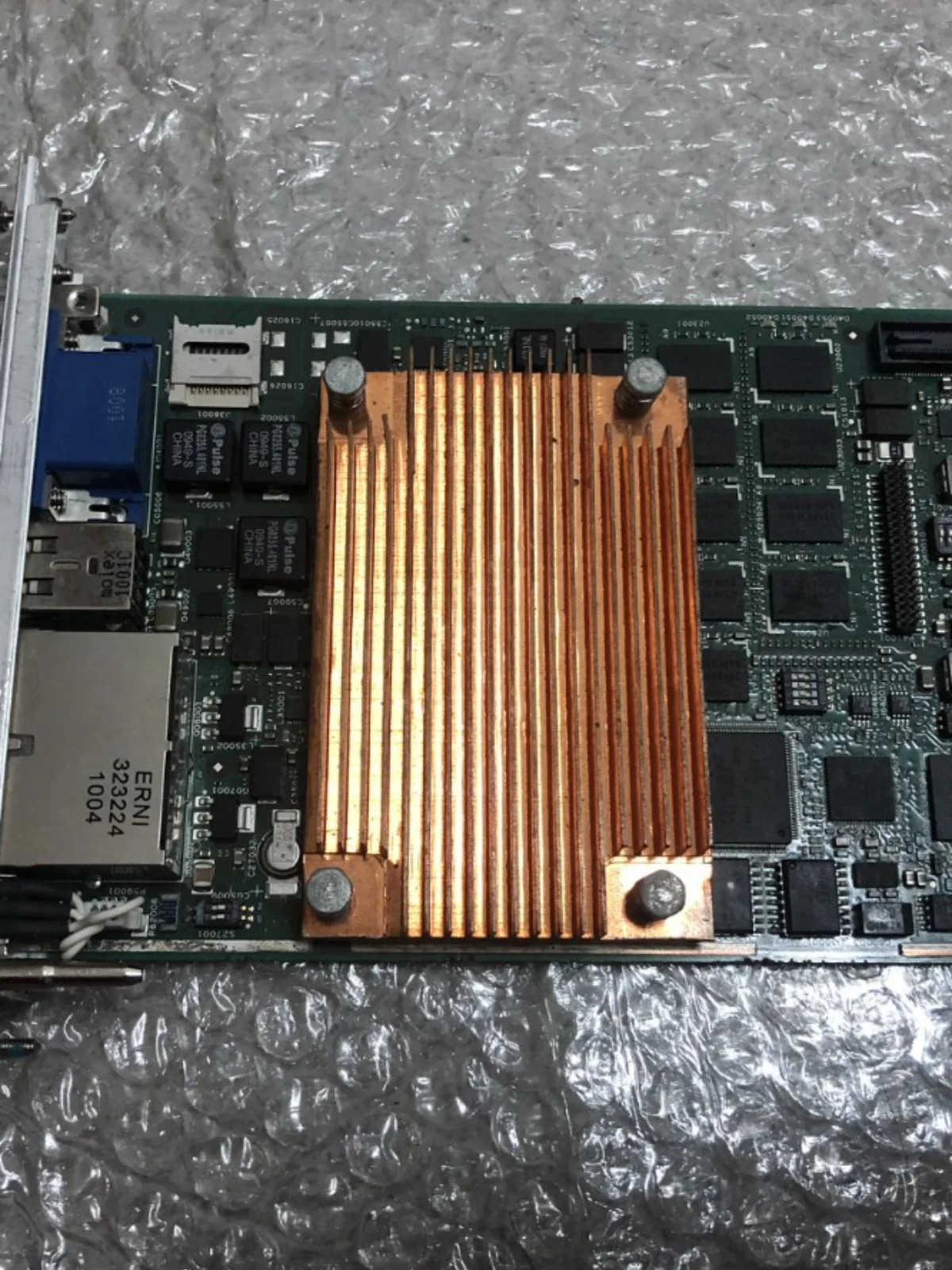 

Контрольная плата Compact PCI 8406883G61D, точечная фотография