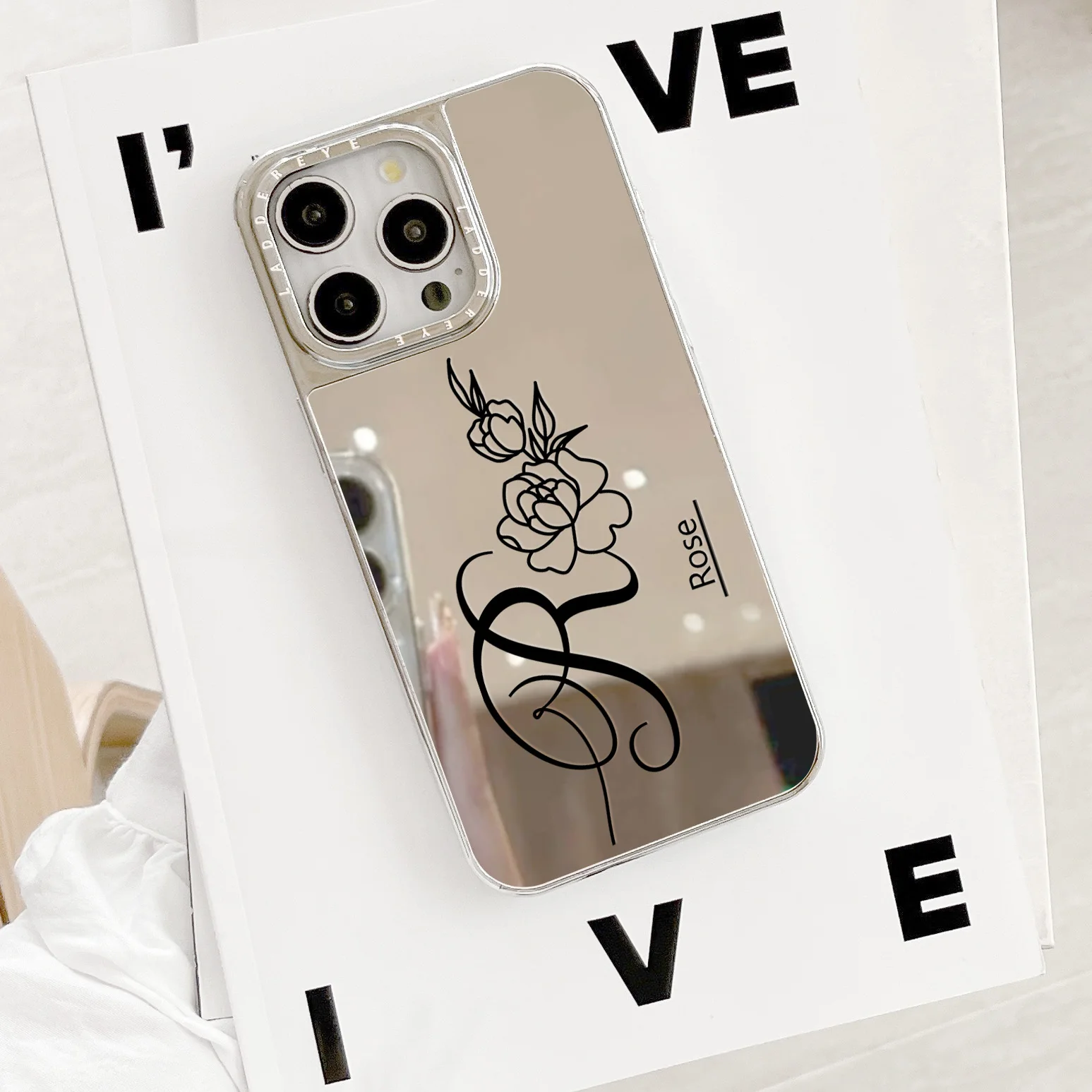 شخصية فاخرة مخصصة اسمك يشكلون مرآة قضية الهاتف آيفون 16 15 14 13 12 11 برو ماكس زائد الغطاء الخلفي الواقي