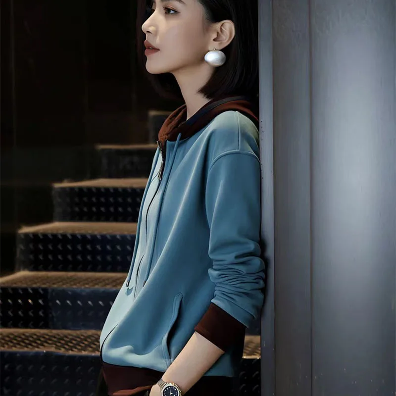 

Новая модная женская толстовка-худи на молнии с контрастными вставками, весна-осень 2026, в корейском стиле, универсальная повседневная куртка