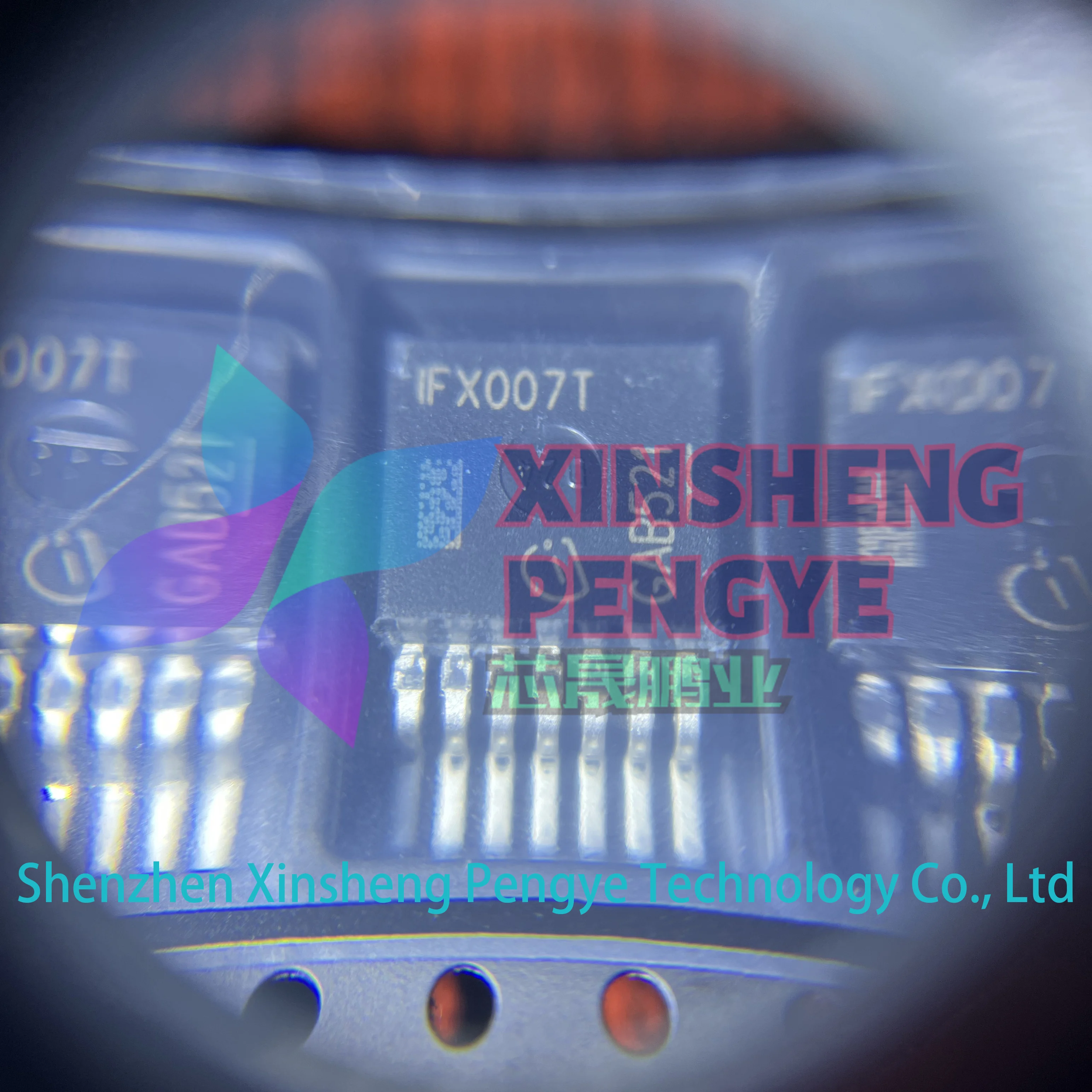 100%新品、オリジナルのIFX007TAUMA1、マーキングIFX007T、パッケージTO-263-7-1、パワーMOSFETハーフブリッジゲートドライバIC、在庫あり