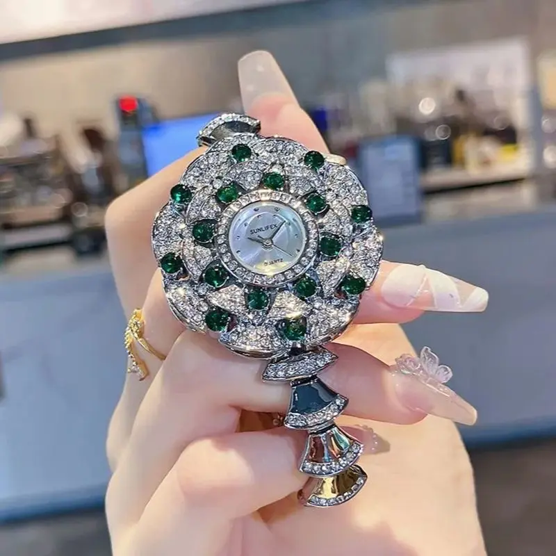 Elegant Golden Quartz Watch for Women Fashion Waterproof Rhinestone Luxury Ladies Wristwatch New Original Design Clock