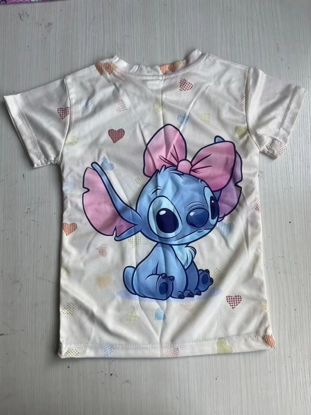 男の子と女の子のためのディズニーステッチシリーズの速乾性Tシャツ,3Dプリントの子供用Tシャツ,通気性のあるカジュアルトップ,同じトップ,アニメーション,夏