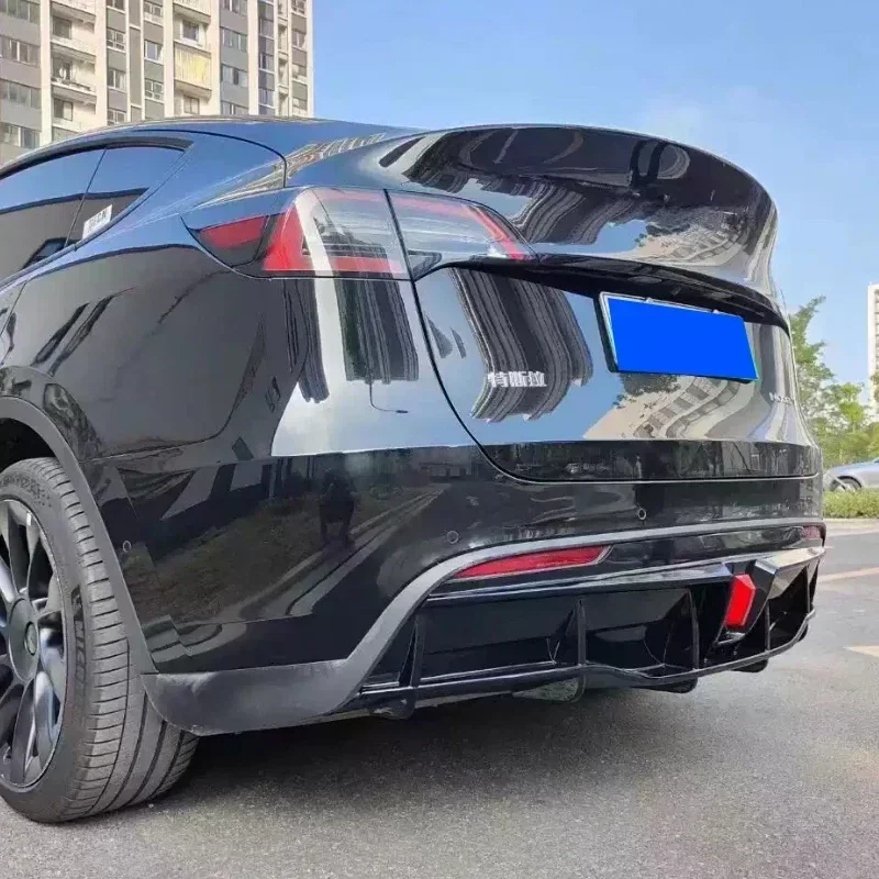Gorąca sprzedaż dla Tesla 2016-2023 Model 3/Y Wysokiej jakości ABS Błyszczący czarny tylny zderzak Dyfuzor Splitter Spoiler Lip Tuning Body Kits — zdjęcie 4