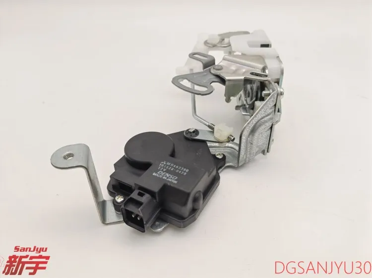 PAJERO3 V60V70 LATCH,BACK DOOR LATCH,TAILGATE GENUINE MR432775