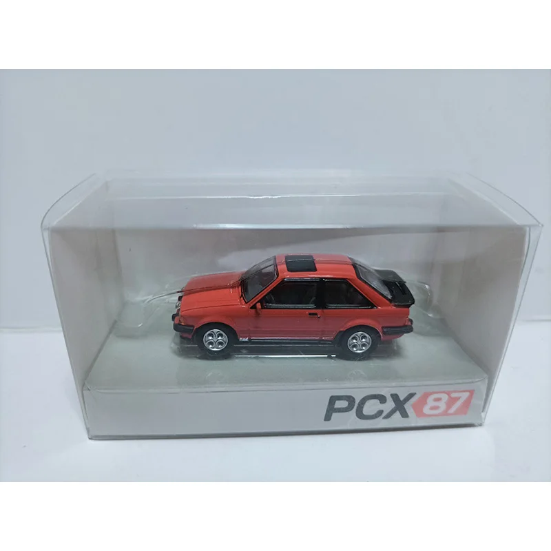 1:87 Scale Ford Escort MK3 XR3 Plastic Car Model Collection Ornaments