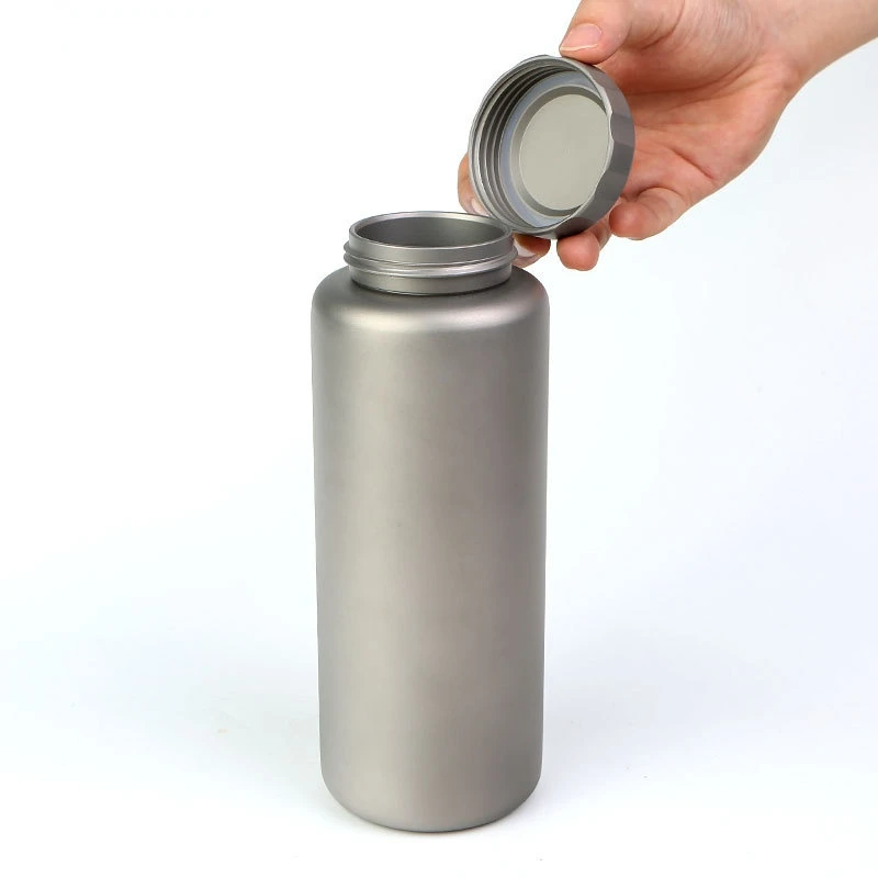 Outdoor Pure Titanium Large Water Bottle 1050ML Large Capacity Camping Portable Picnic Supplies Sports Water Bottle Fishing Tool