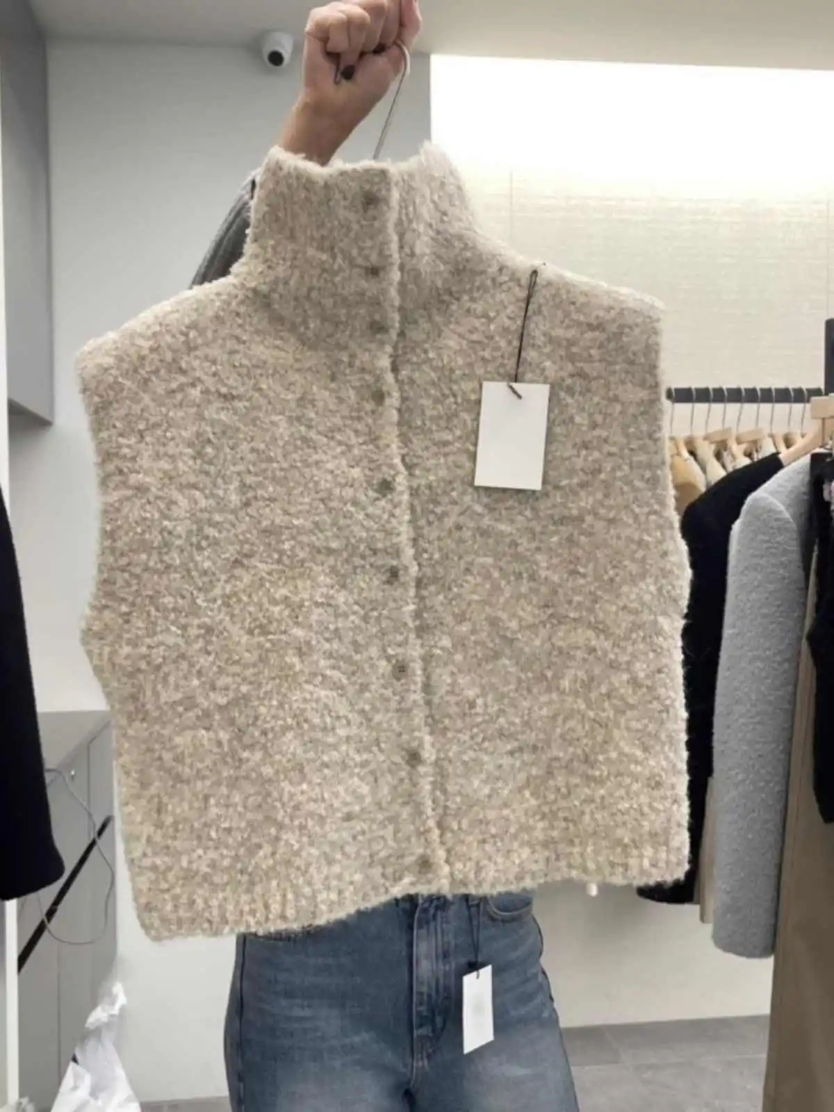 

Retro High Neck Short Knitted Vest For Women In Autumn And Winter 2025, Fashionable And Versatile, Single Breasted Casual Vest
