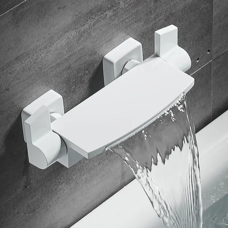 Geborsteld goud badkuipkraan messing wandmontage badkamer douchekraan mengkraan met handdouche waterval uitloop bad doucheset
