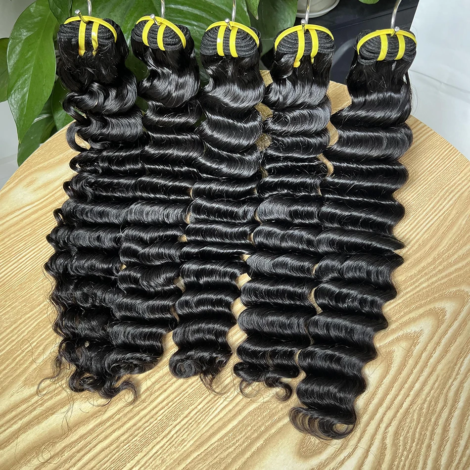 

Свободные пучки человеческих волос с глубокими волнами, 100% необработанные необработанные человеческие волосы, натуральный черный цвет, 1/2/3/4 шт. для женщин