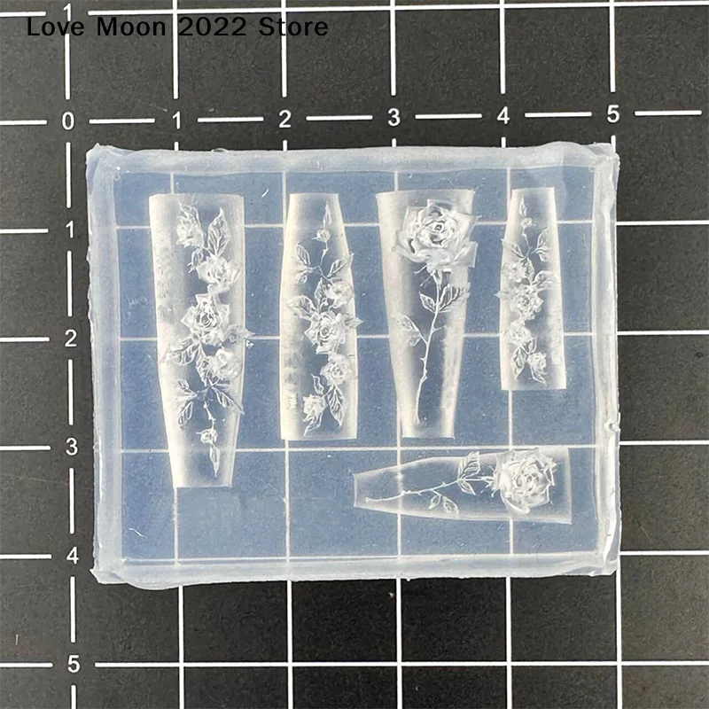 Stampo per intaglio di unghie con fiore in silicone 3D fai-da-te Crea fiori di rosa Piastra per timbratura Stencil per unghie Modello per unghie Decorazioni per nail art