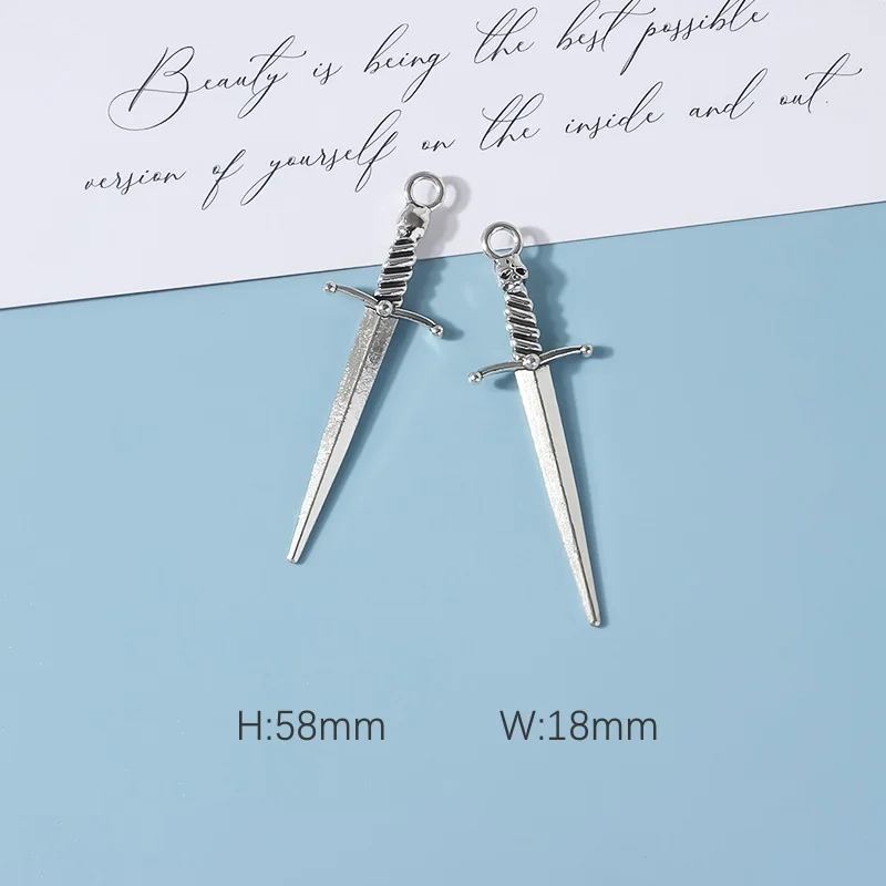 10ชิ้นผสมอัลลอยด์โบราณกลวงหัวใจกะโหลกศีรษะรักดาบปีกสำหรับเครื่องประดับทำ DIY ทำด้วยมือจี้ฮาโลวีน