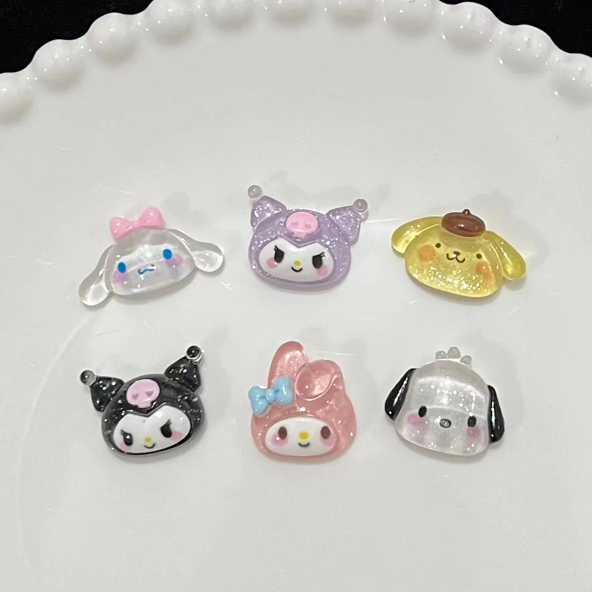 Cabujones planos de resina de dibujos animados, materiales para manualidades, fabricación de joyas, 5 piezas, miniso sanrio