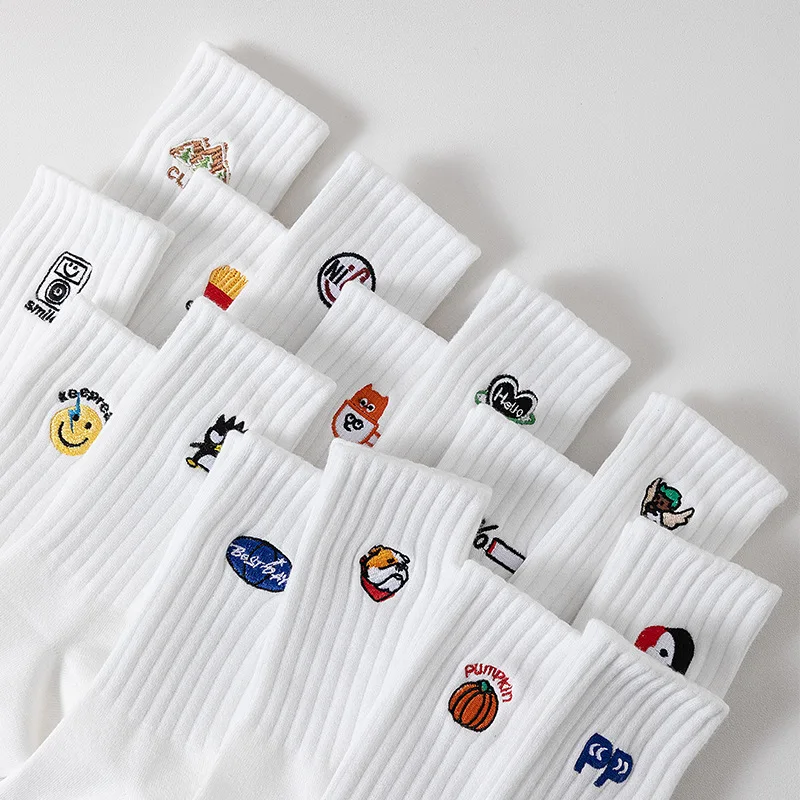 White Men's Fall/Winter Mid-tube Socks Ins Hipster Embroidery Black Lettering High Top Couple Sports Basketball Stockings