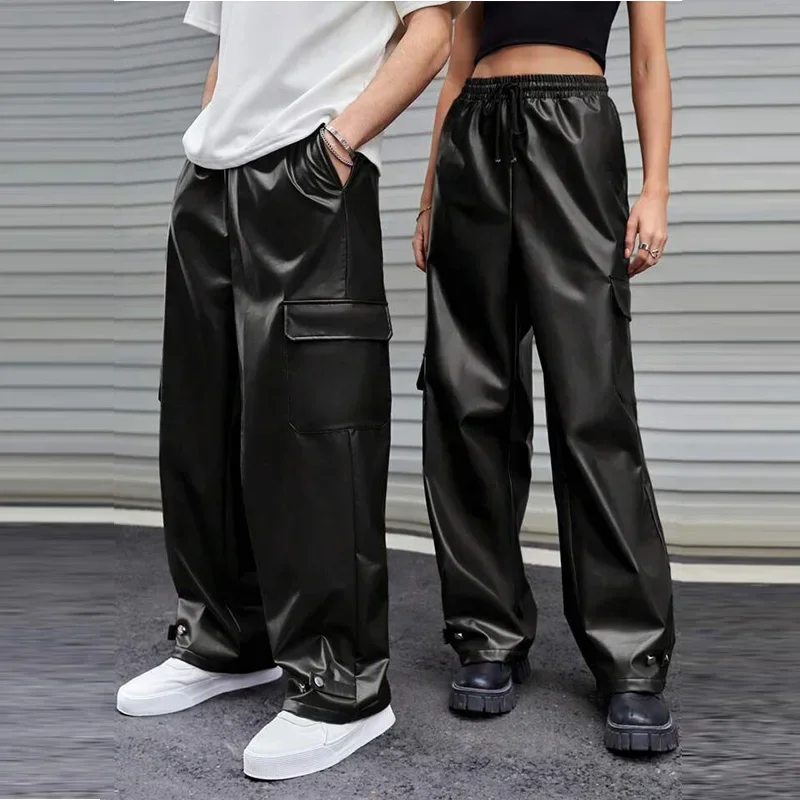 Pantaloni Cargo larghi in pelle PU opaca Chic da uomo tasca con patta coulisse vita alta elastico dritto gamba larga pantaloni Y2K personalizzati