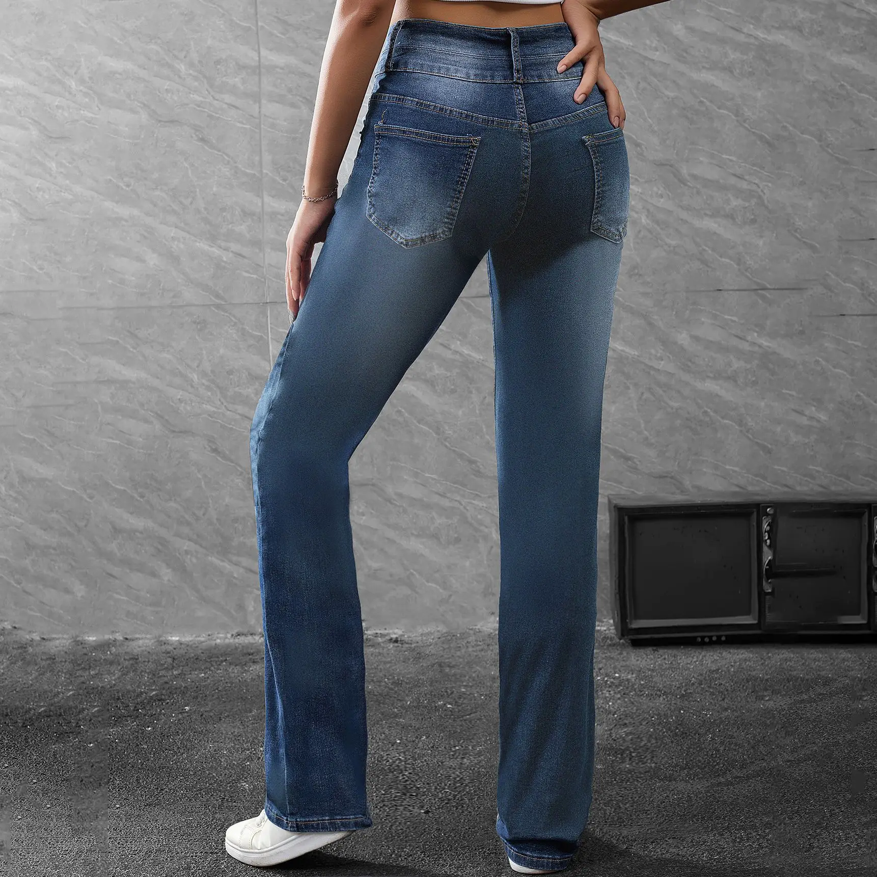 กางเกงยีนส์ผู้หญิงใหม่ ฤดูใบไม้ผลิและฤดูใบไม้ร่วง ปี 2025 ทรงตรง ขาตรง ผ้ามีความยืดหยุ่น ดีไซน์เรียบง่าย แฟชั่น สวมใส่สบาย ใช้งานได้หลากหลาย สีน้ำเงิน