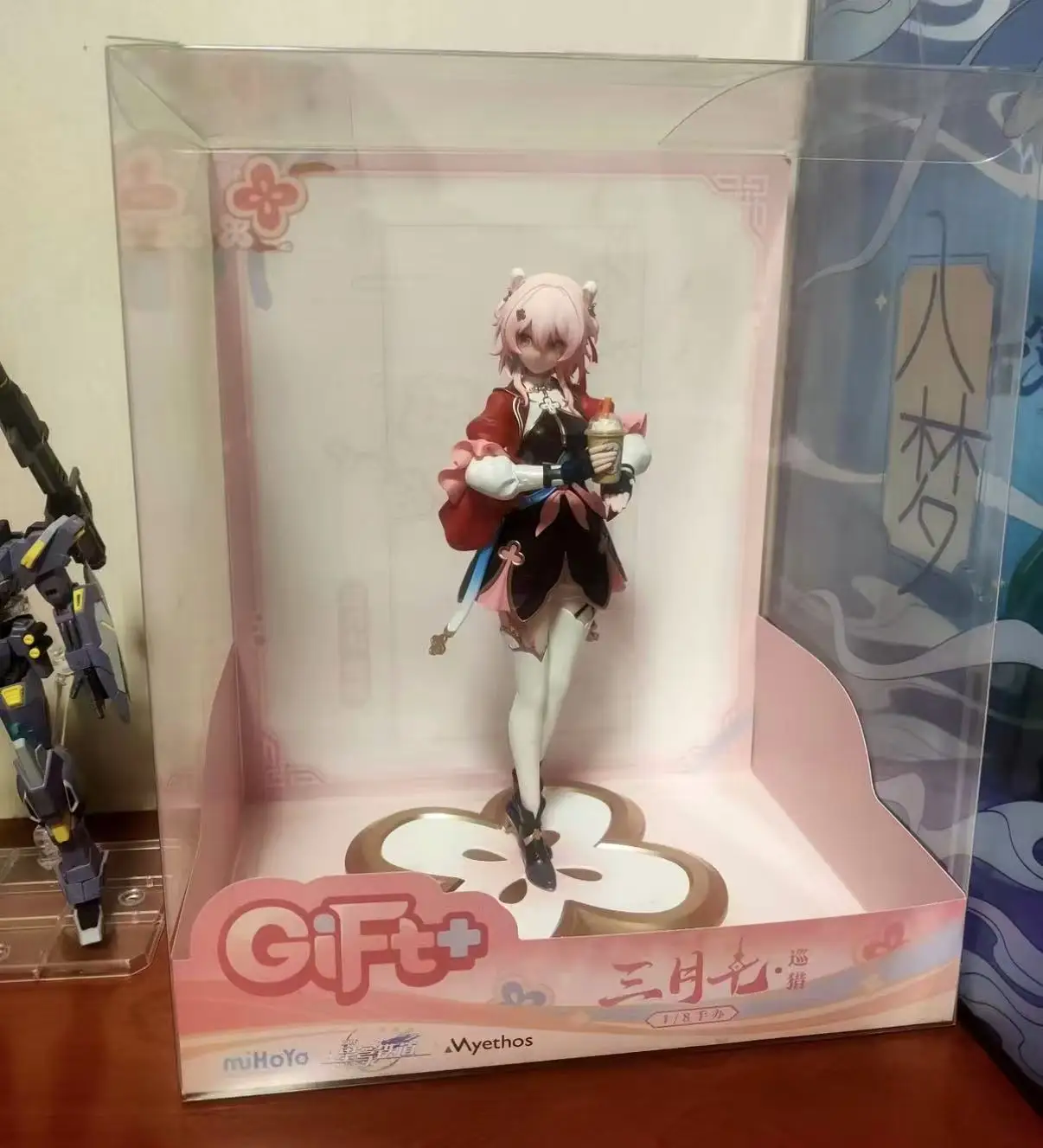 

В наличии Myethos Gift+ Series Collapse Star Dome Железнодорожная дорога 7 марта · Охота