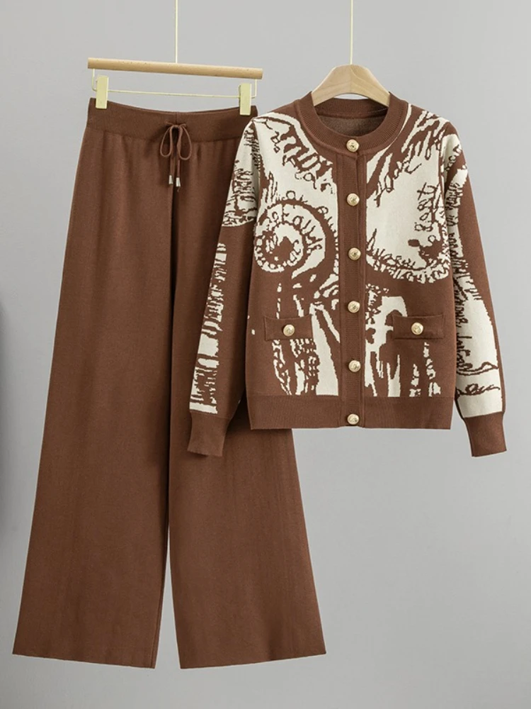 

Spring and Autumn New French Style Round Neck Metal Buckle Contrast Jacquard Knitted Cardigan Stylish Wide Leg Pants Set