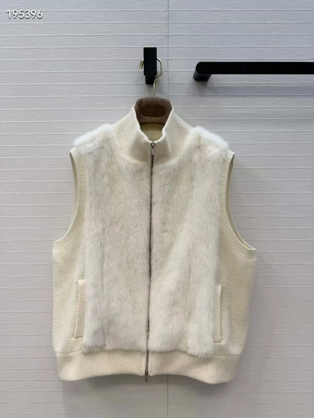 New Arrival Classic Silver Blue Mink Fur Cashmere Vest, Lapel Knit Sweater Vest for Women