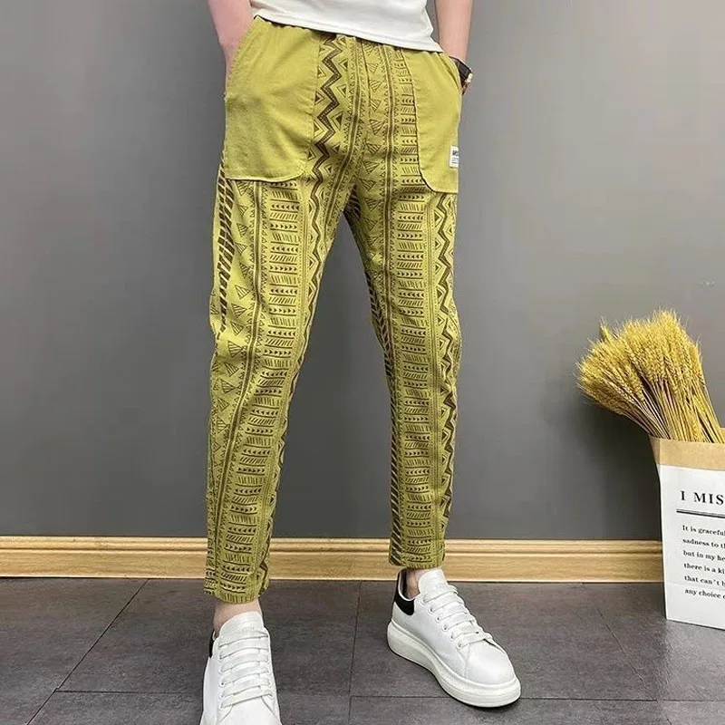 Calça casual de harém solta masculina, estilo fino, listra estampada de luxo, pés encadernados, força elástica, calça que combina com tudo, verão