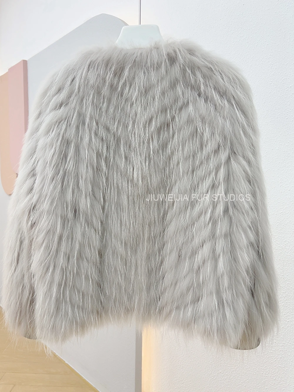 2026 Winter New Fur Strip Sewed Together Short Style Thin Raccoon Fur Fox Fur Coat Young Women's Coat
