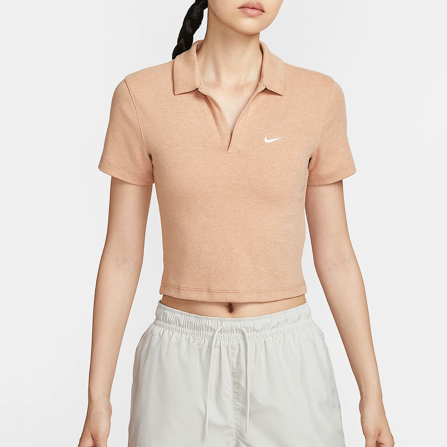 

Оригинальная женская летняя трикотажная рубашка-поло Nike с коротким рукавом и облегающим кроем DV7885-688